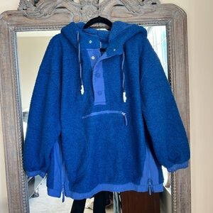 NWOT Free People Movement Fuzzy
Was She Pullover